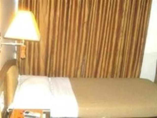 The Ambience Hotel Pune Room photo